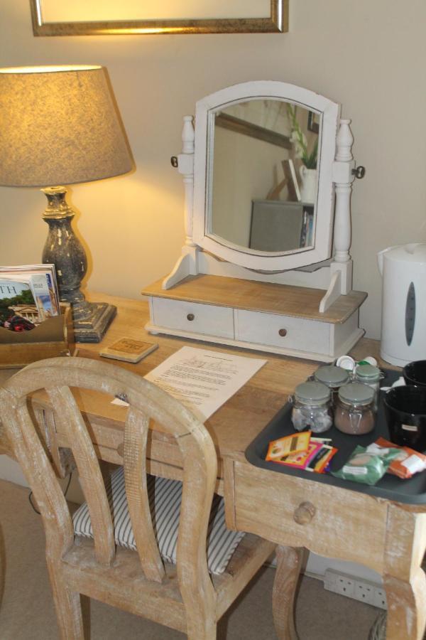 Roundhill Farmhouse Kelston 외부 사진