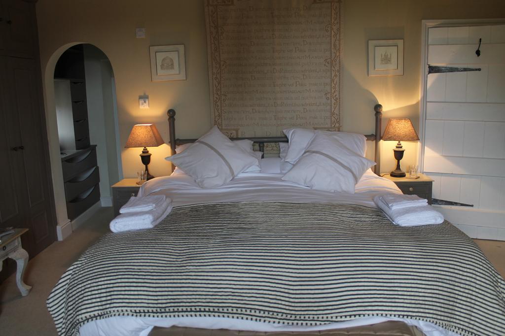Roundhill Farmhouse Kelston 객실 사진